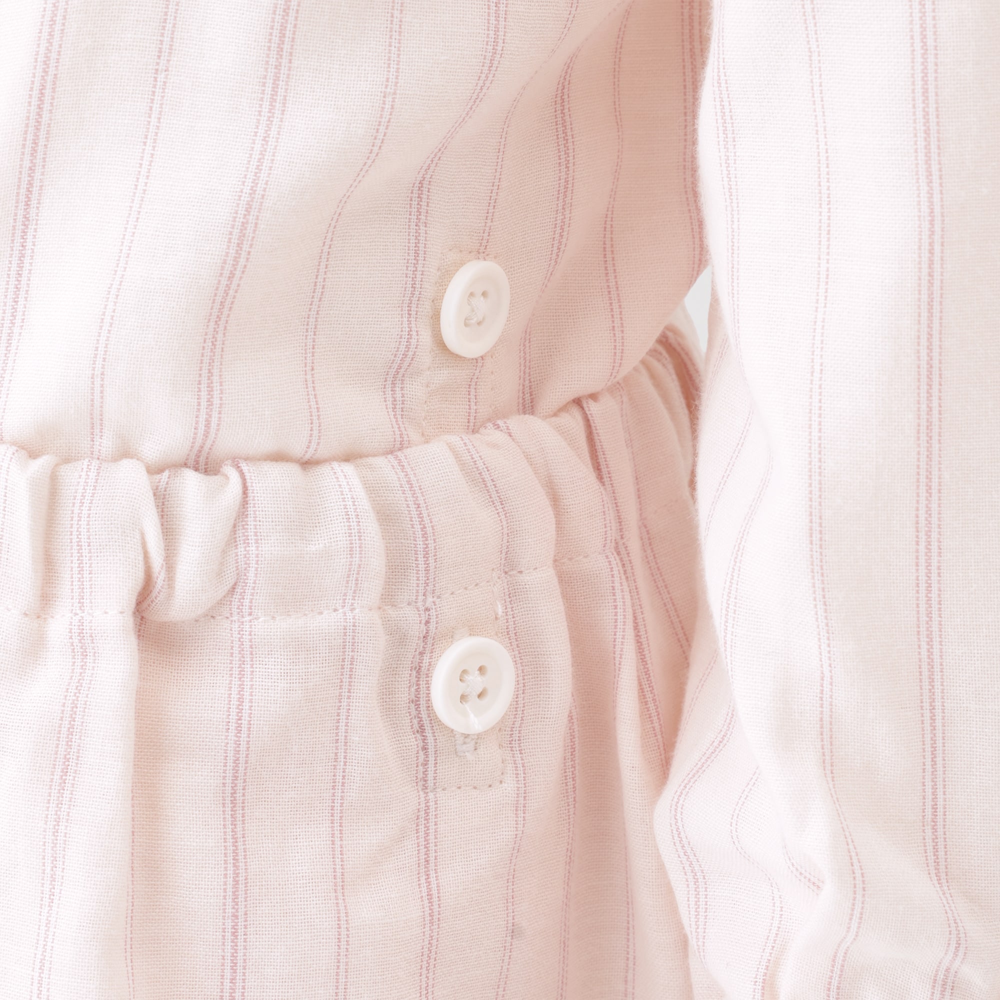 ベビー　脇に縫い目のない　二重ガーゼお着替えパジャマ