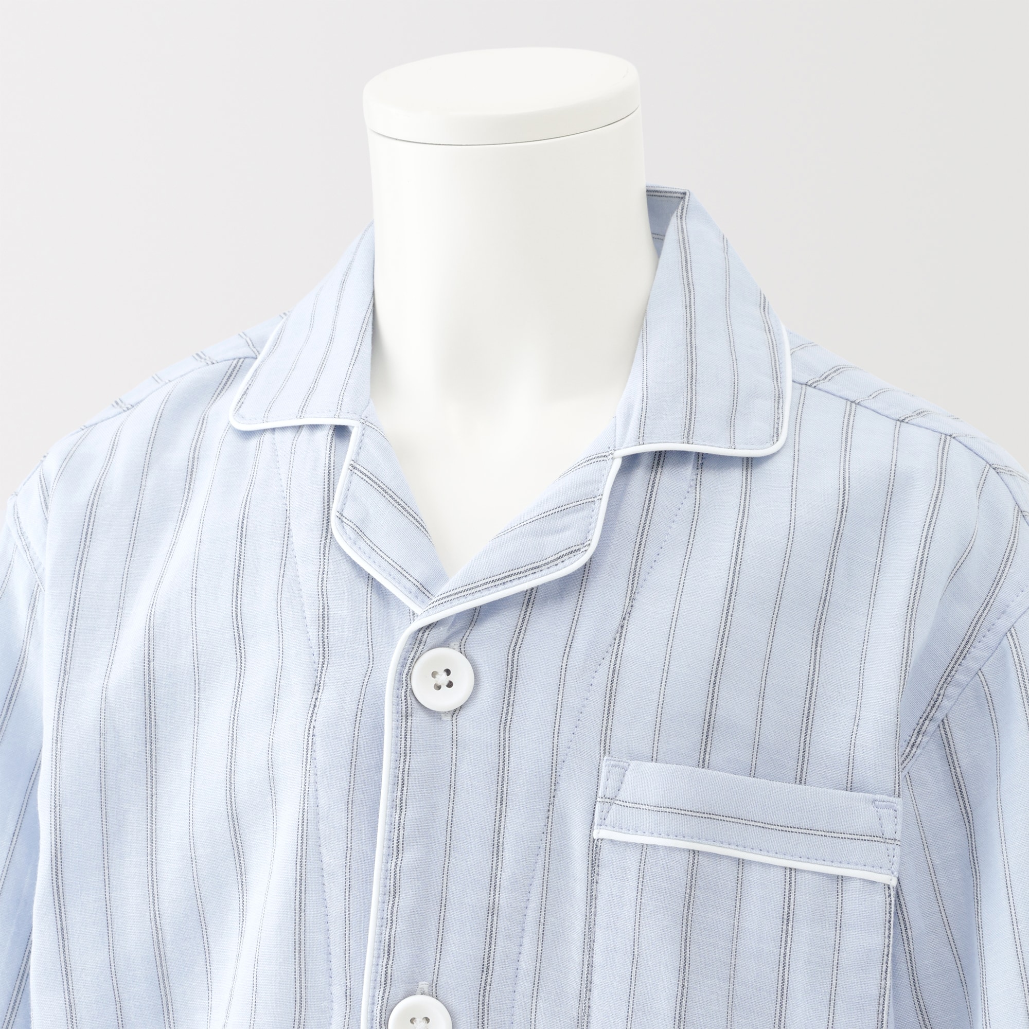 キッズ　脇に縫い目のない　二重ガーゼ長袖パジャマ