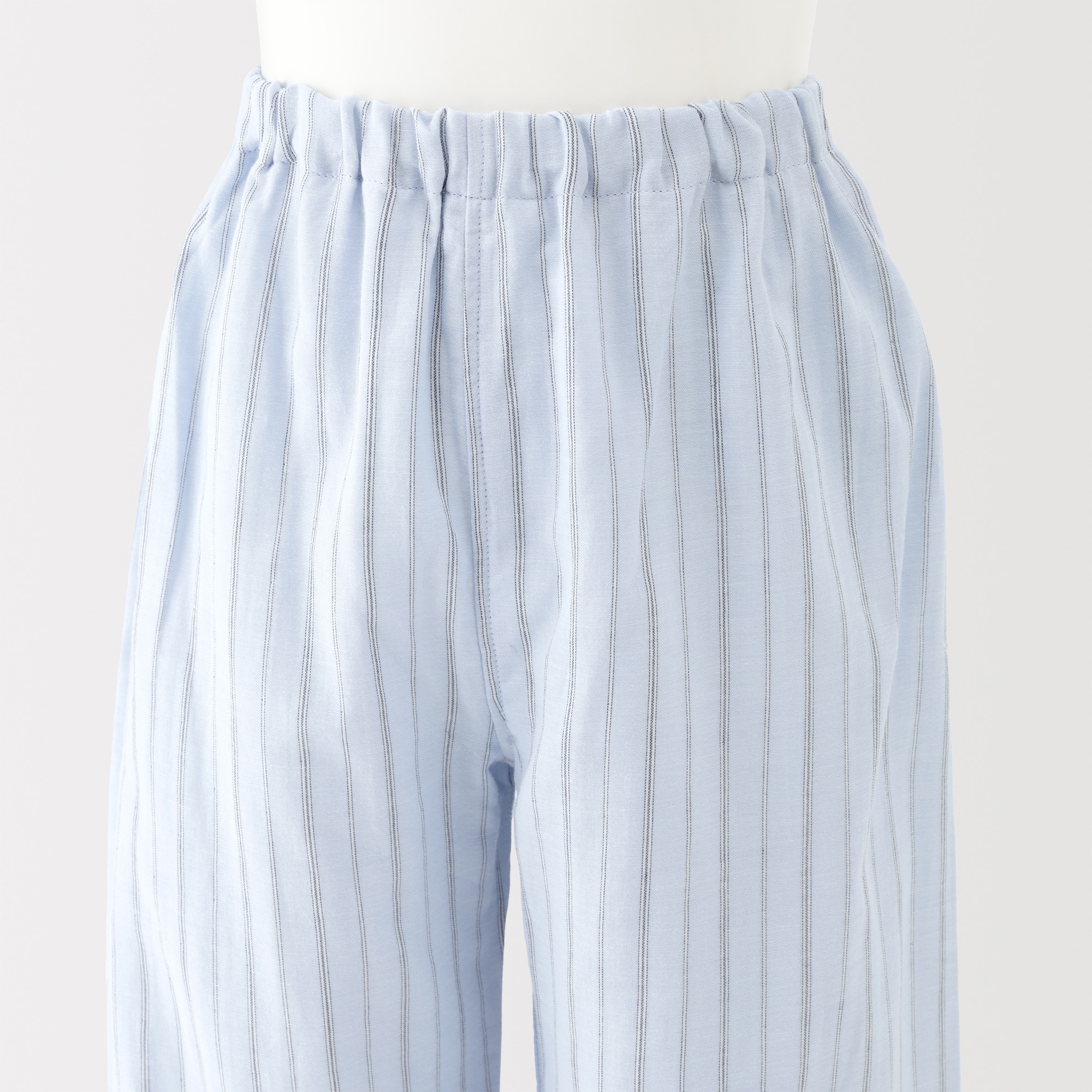 キッズ　脇に縫い目のない　二重ガーゼ長袖パジャマ