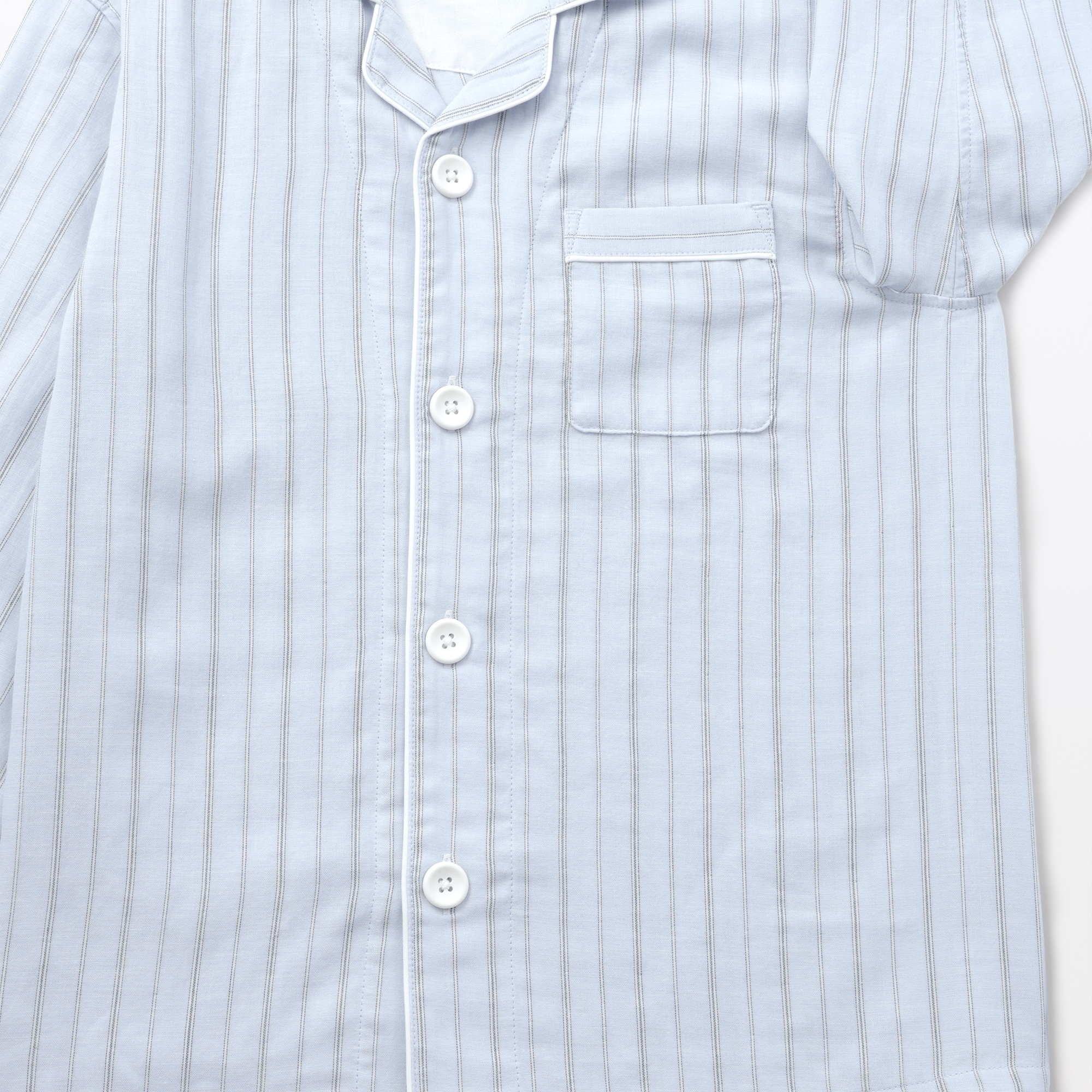 キッズ　脇に縫い目のない　二重ガーゼ長袖パジャマ