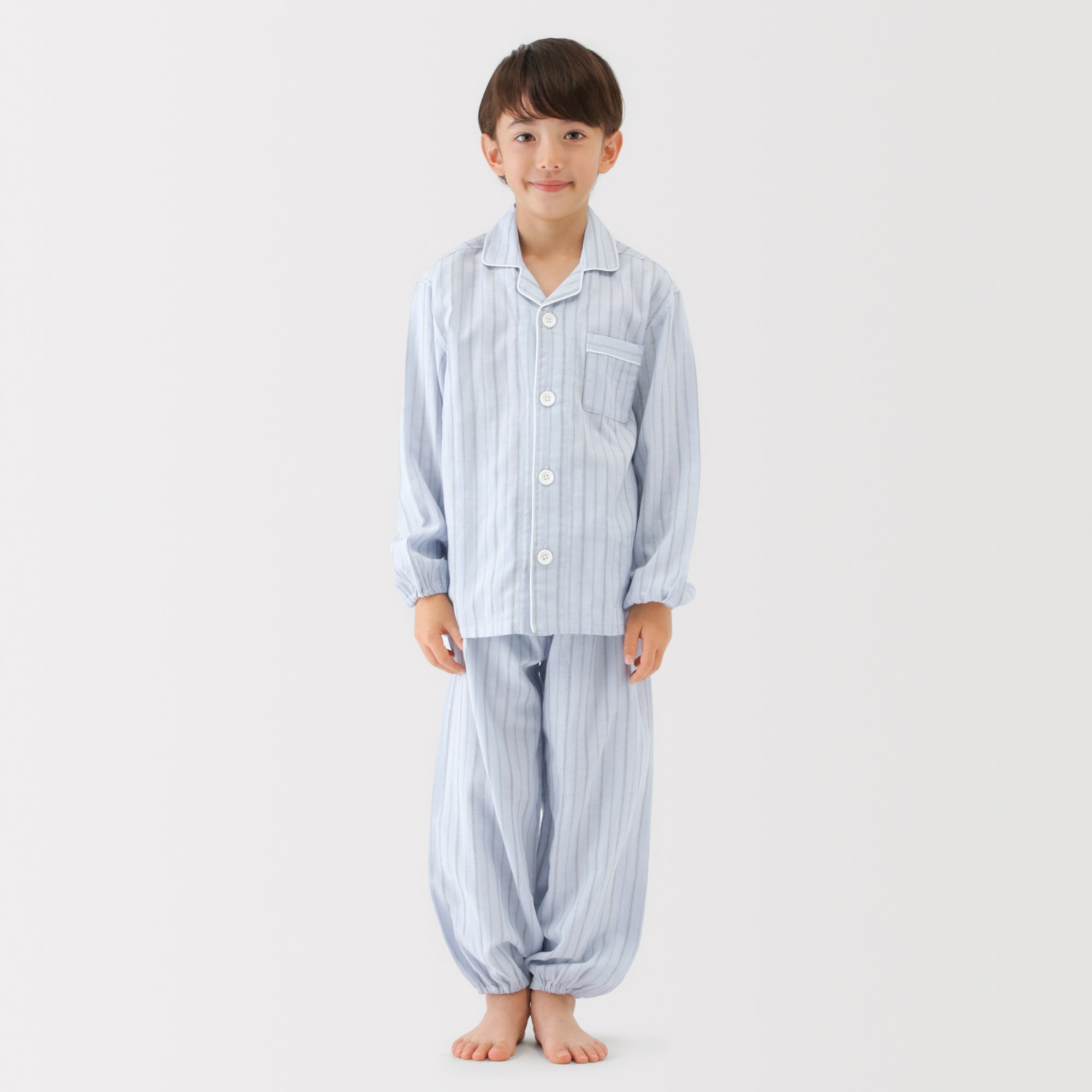 キッズ　脇に縫い目のない　二重ガーゼ長袖パジャマ