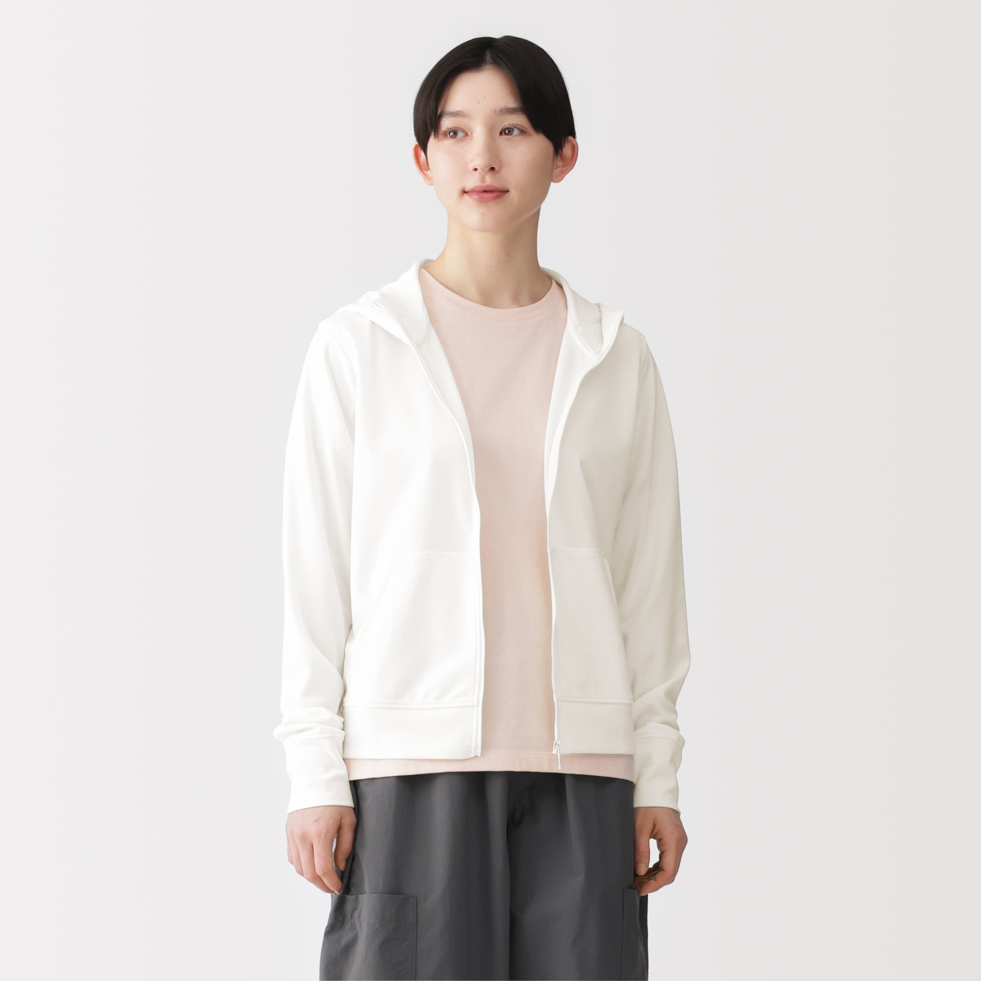 central着用　ジップアップパーカー　xs ホワイト central着用ジップアップパーカーxs ホワイト 【公式通販】