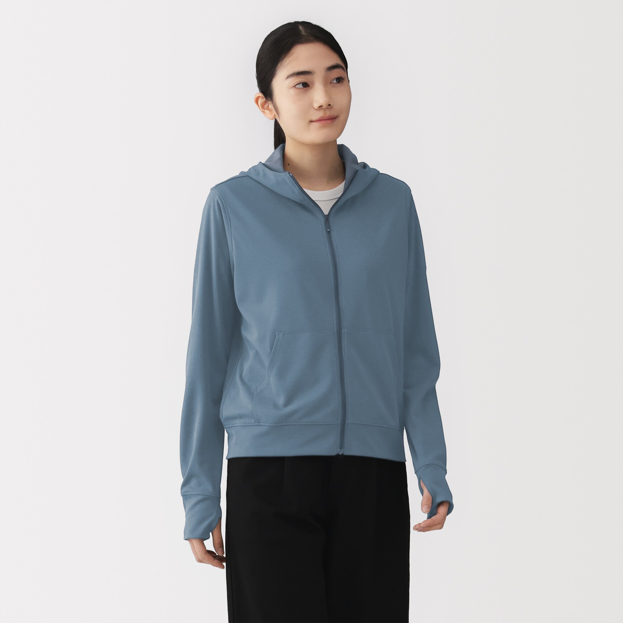 婦人　ＵＶカット乾きやすいフルジップパーカ