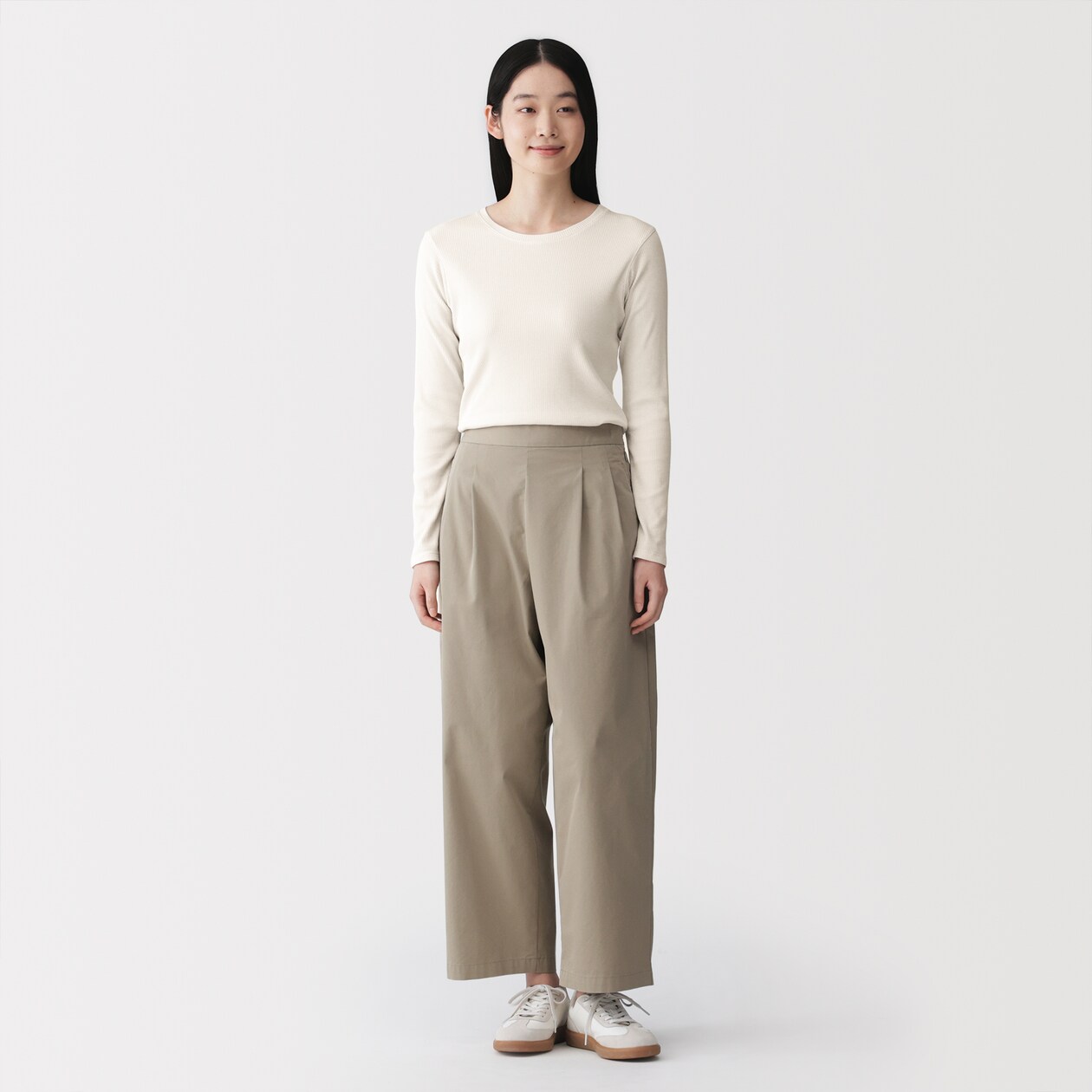 婦人　なめらかリブ編みクルーネック長袖Ｔシャツ