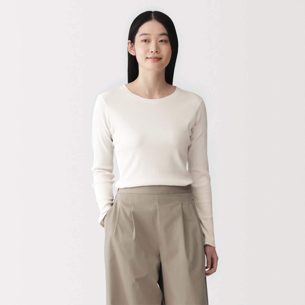 婦人　なめらかリブ編みクルーネック長袖Ｔシャツ