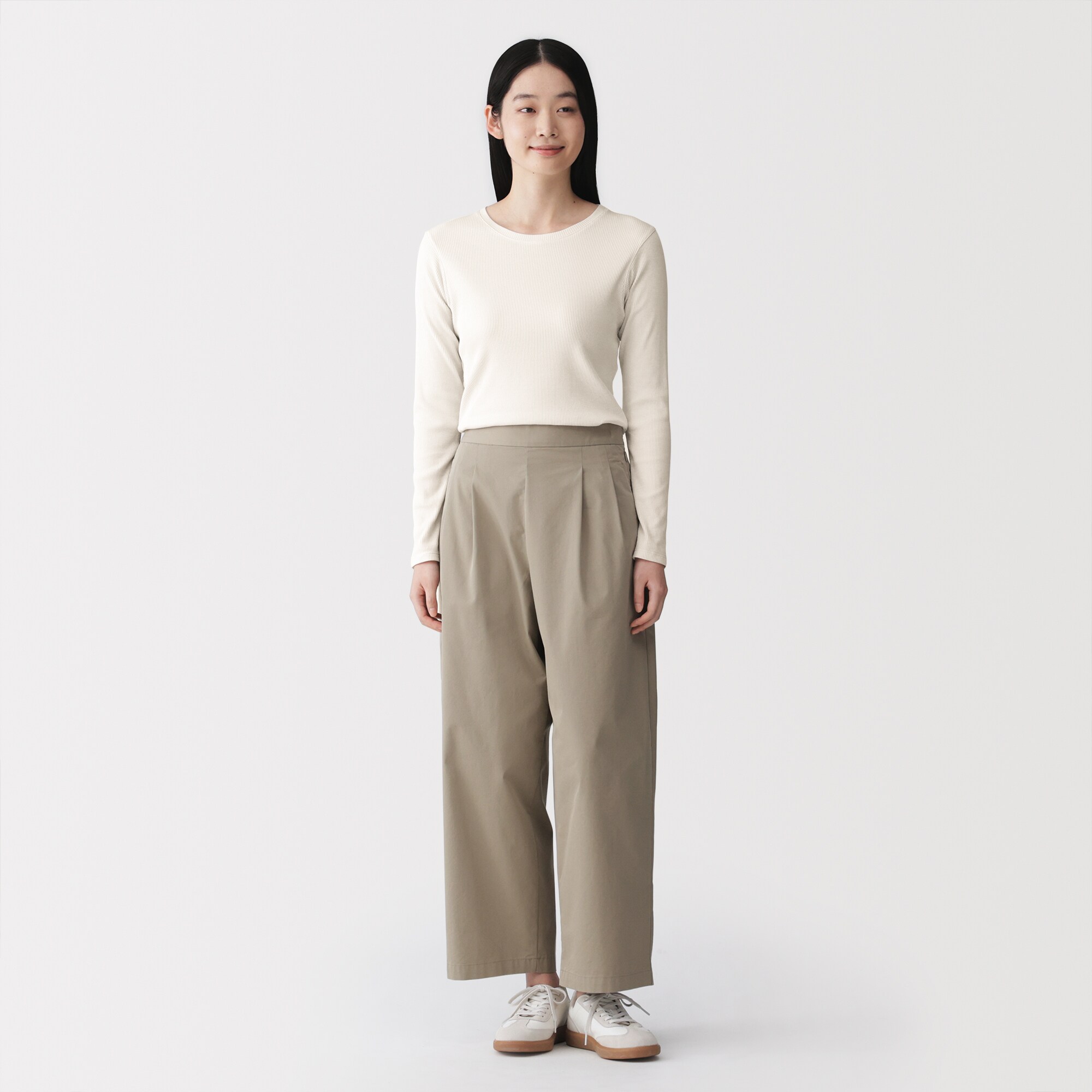 婦人　なめらかリブ編みクルーネック長袖Ｔシャツ