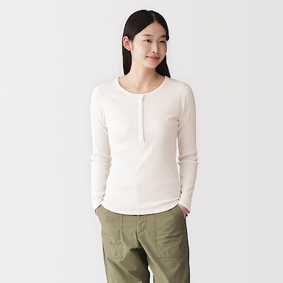 【１２月上旬発売予定】婦人　なめらかリブ編みヘンリーネック長袖Ｔシャツ