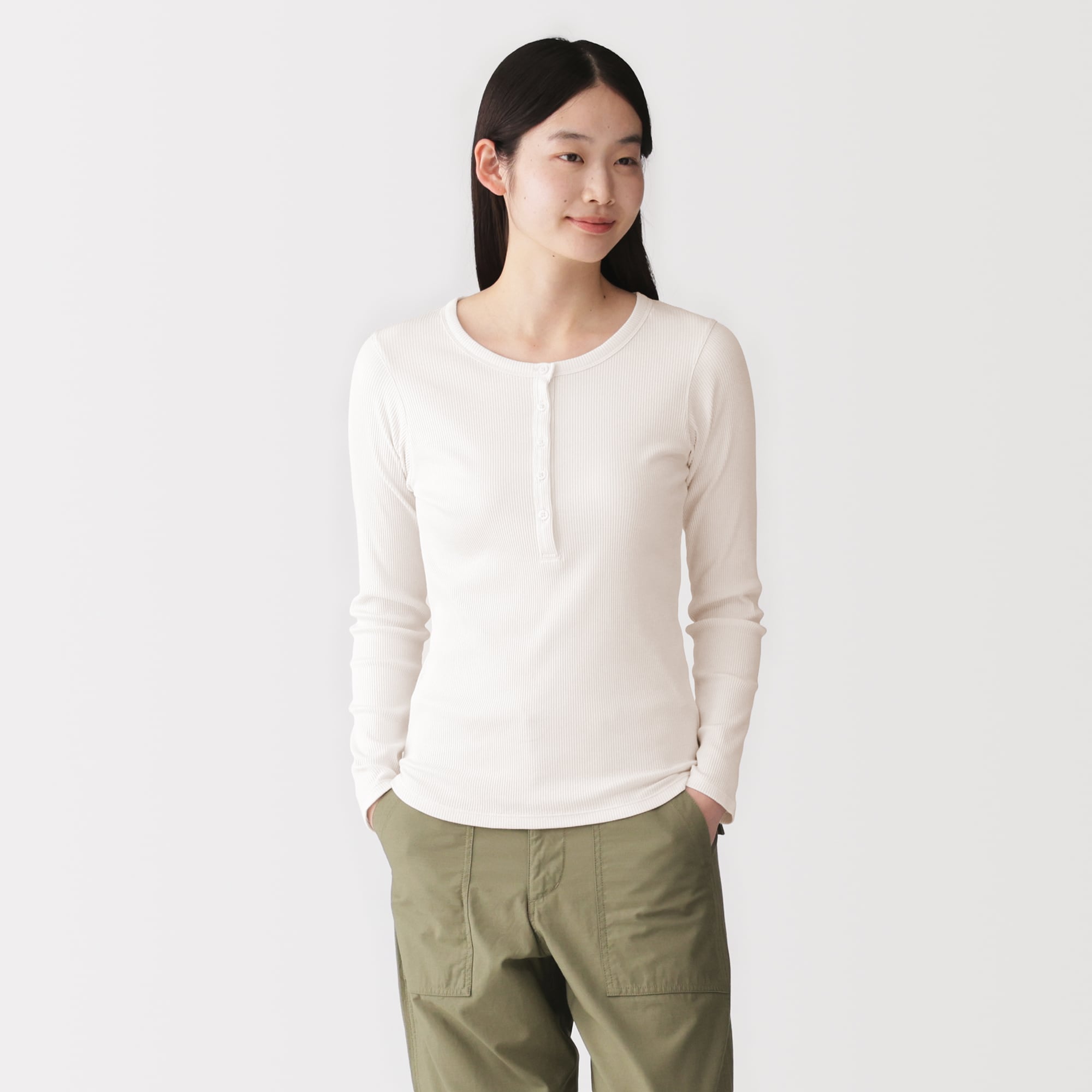 婦人 なめらかリブ編みヘンリーネック長袖Tシャツ | 無印良品