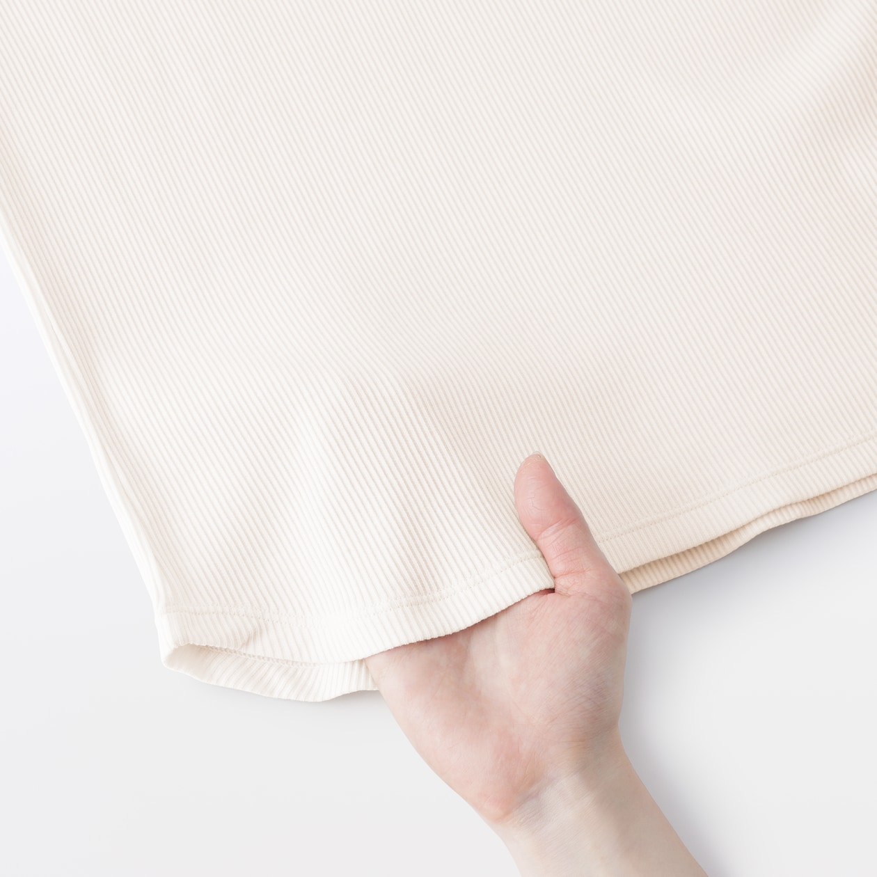 婦人　なめらかリブ編みヘンリーネック長袖Ｔシャツ