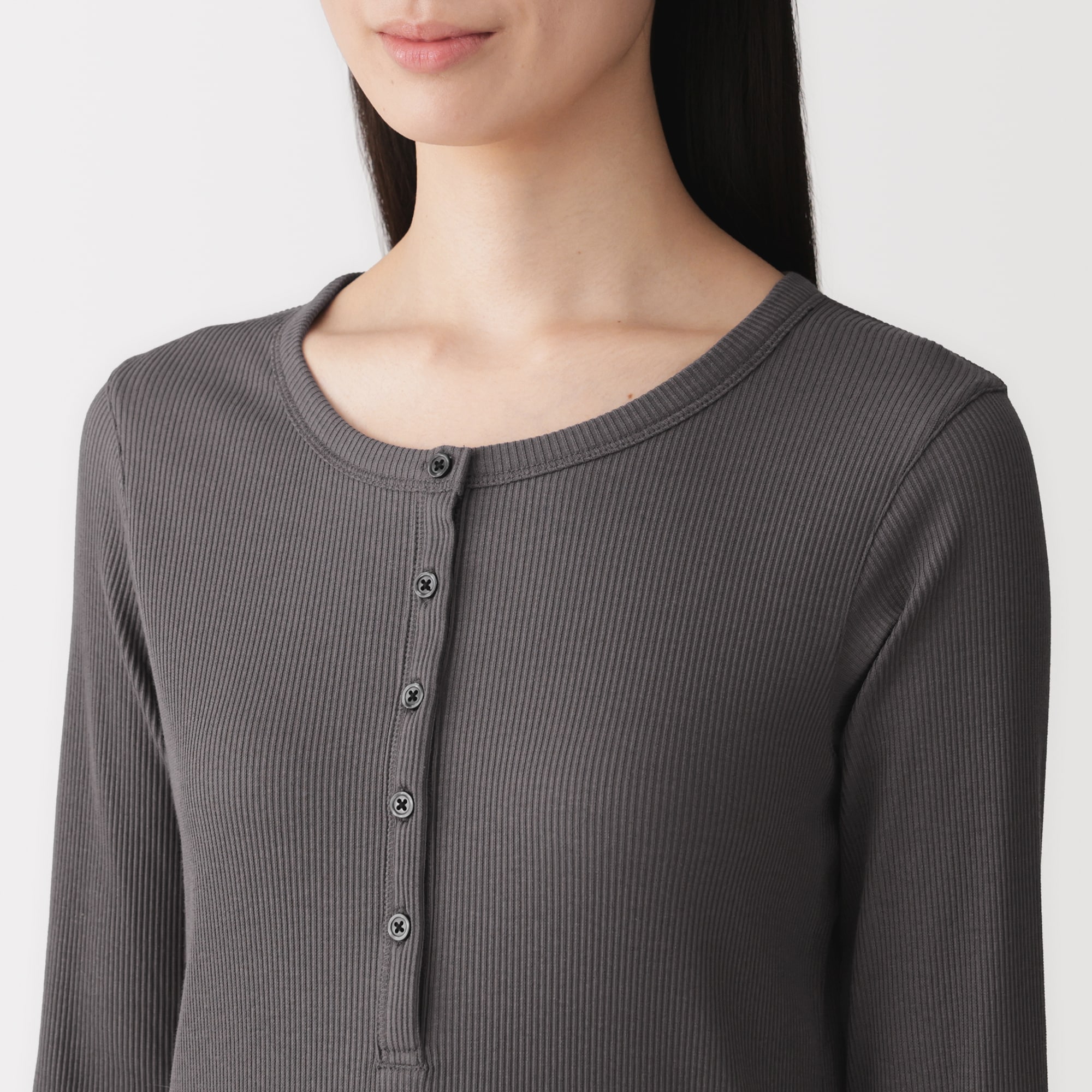 婦人　なめらかリブ編みヘンリーネック長袖Ｔシャツ