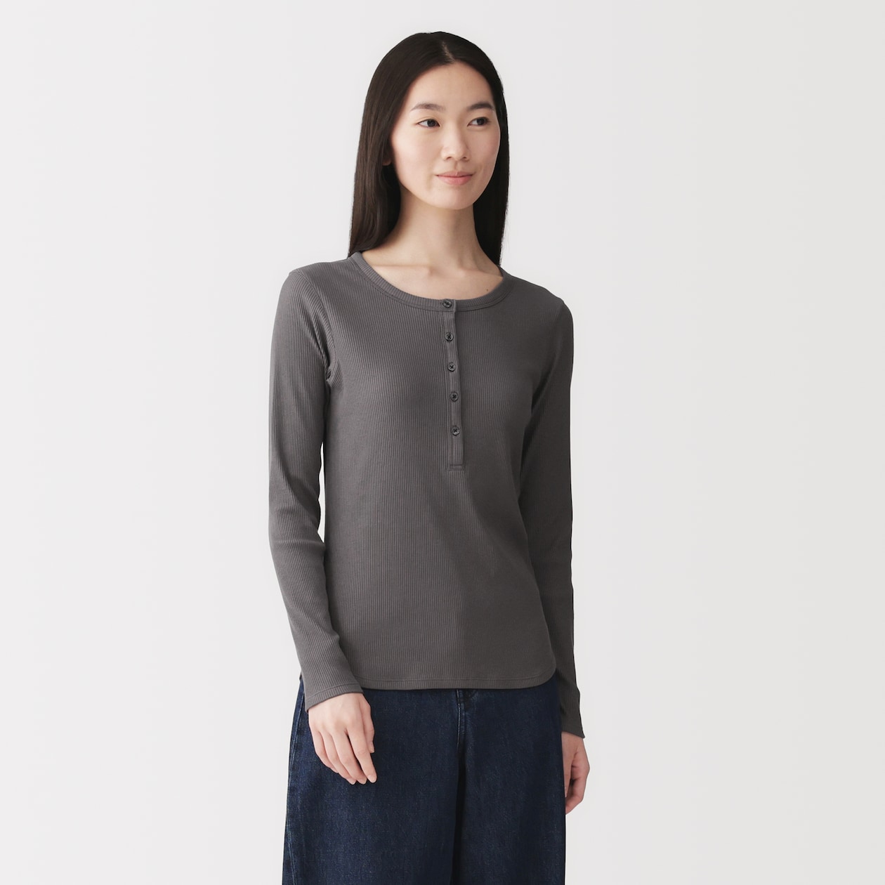 婦人　なめらかリブ編みヘンリーネック長袖Ｔシャツ
