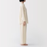婦人　脇に縫い目のない　チーズクロスガーゼ長袖パジャマ　