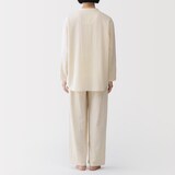 婦人　脇に縫い目のない　チーズクロスガーゼ長袖パジャマ　