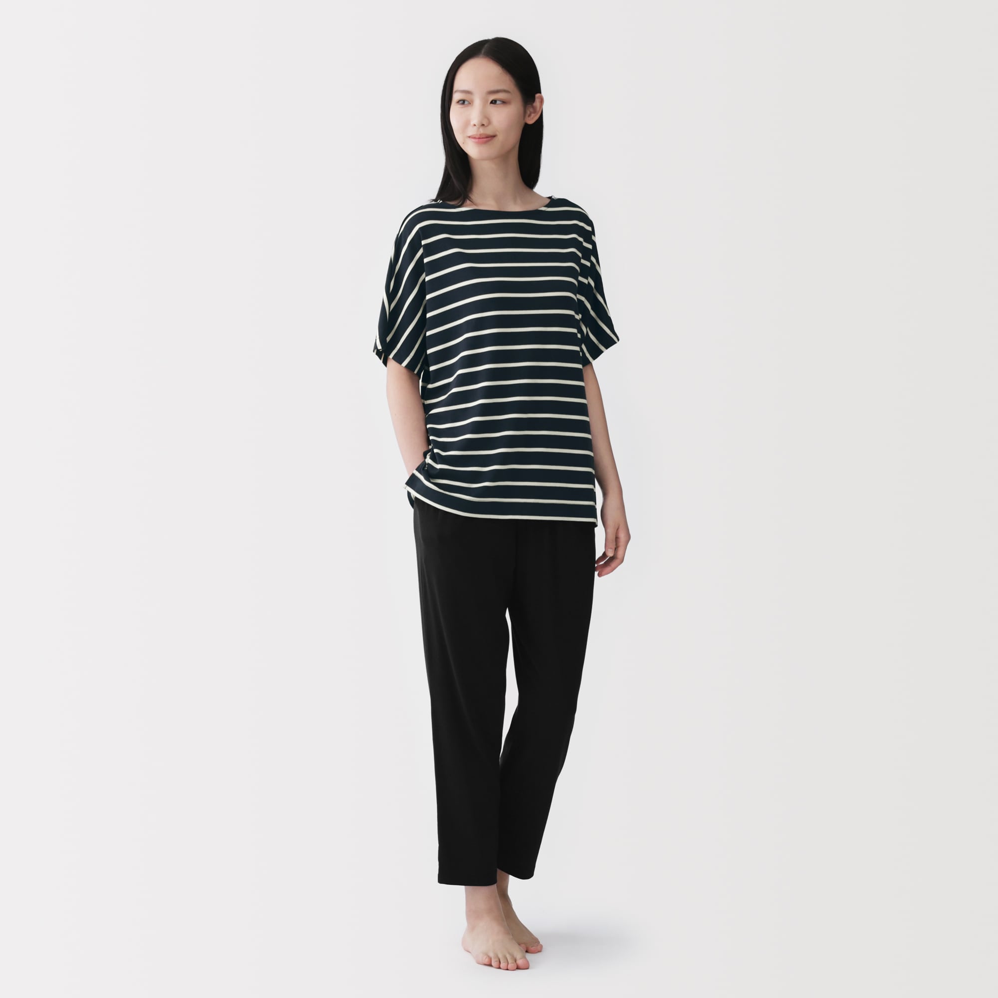 婦人　なめらか　涼感　半袖ルームウェアセット