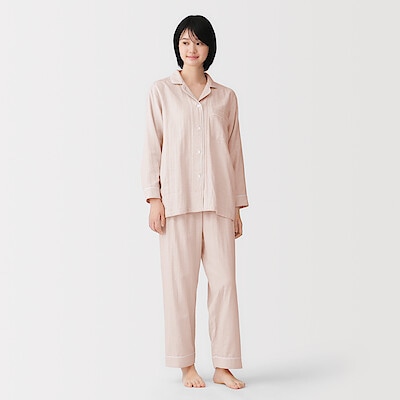 婦人　脇に縫い目のない　二重ガーゼ長袖パジャマ