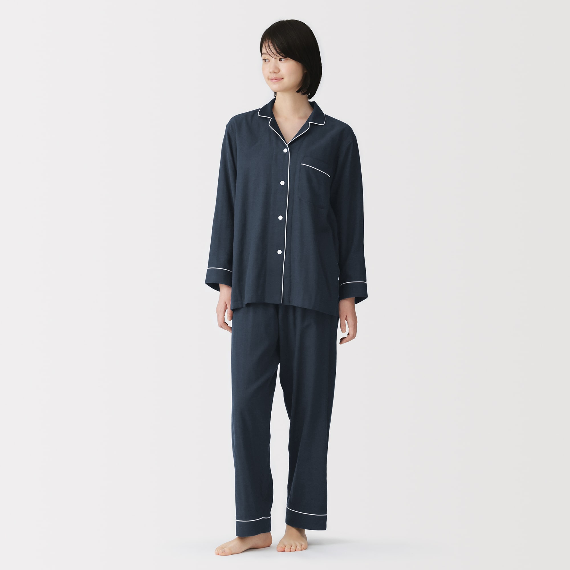 婦人　脇に縫い目のない　二重ガーゼ長袖パジャマ