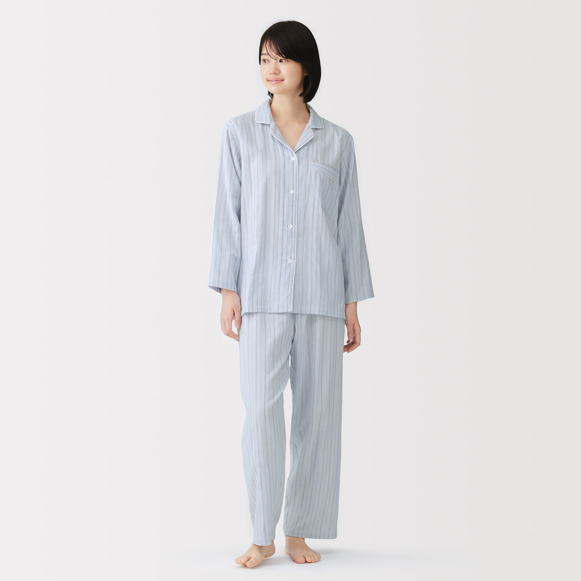 婦人　脇に縫い目のない　二重ガーゼ長袖パジャマ