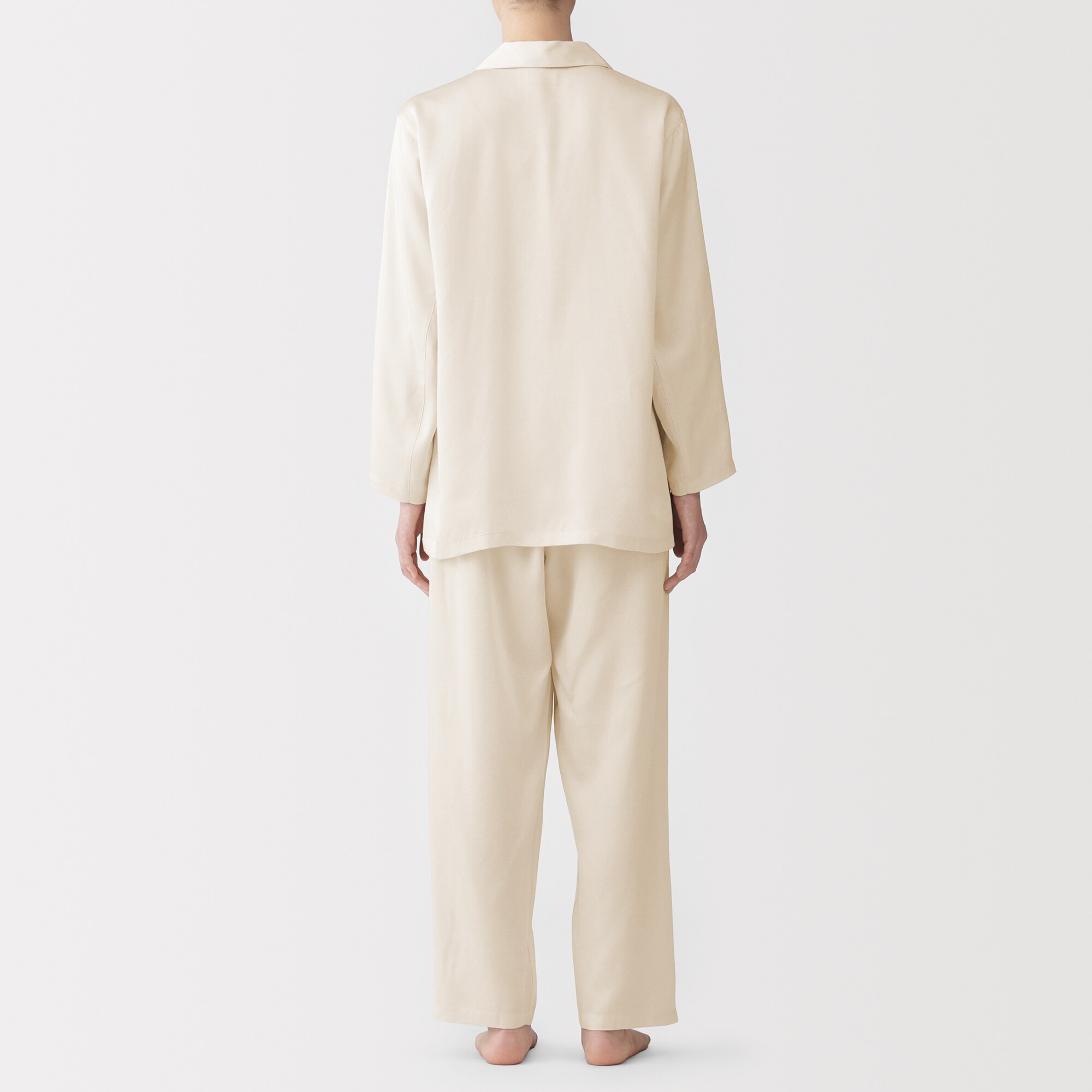 婦人 なめらかサテン 長袖パジャマ | 無印良品