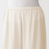 婦人　なめらかサテン　長袖パジャマ