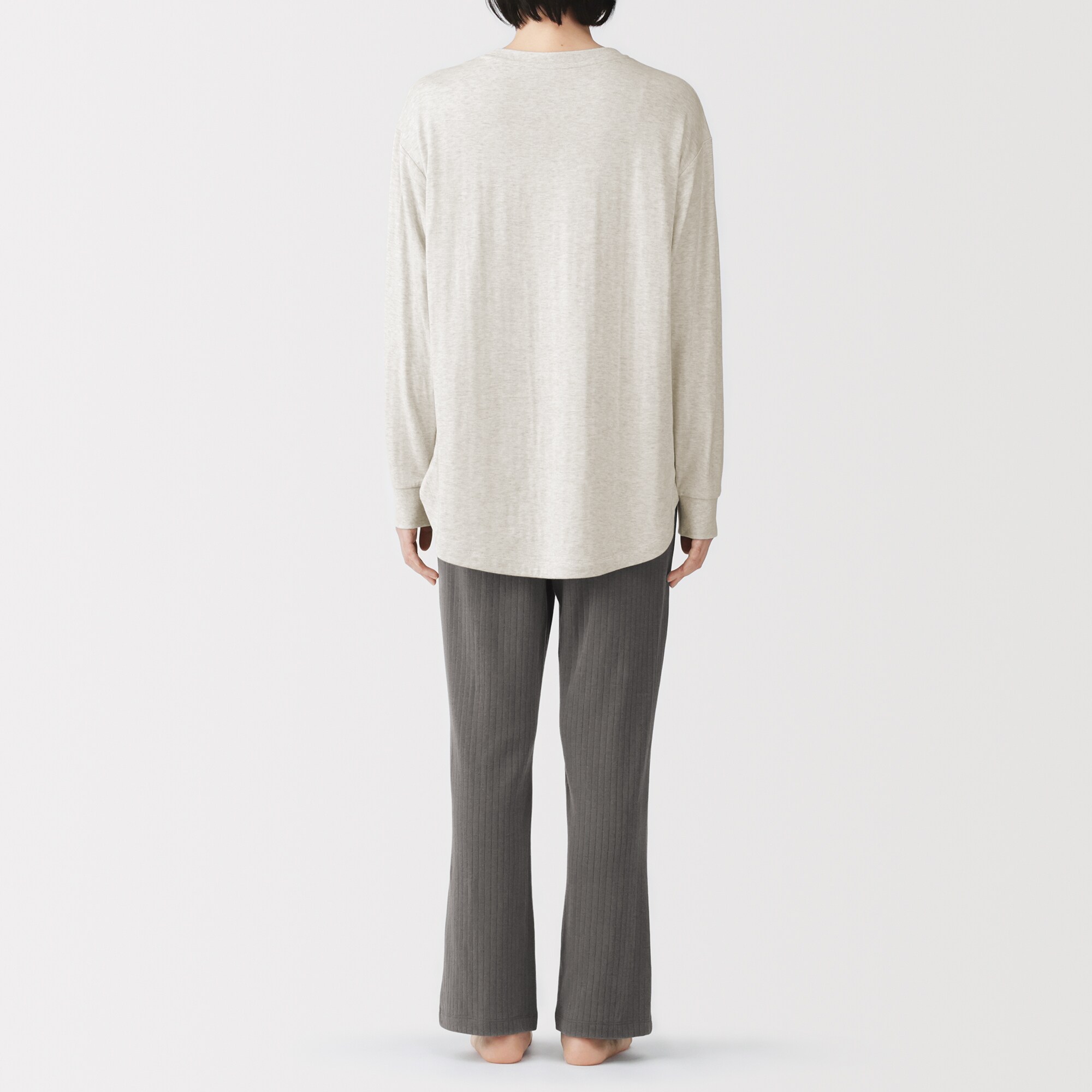 婦人　なめらか　接結　長袖ルームウェアセット