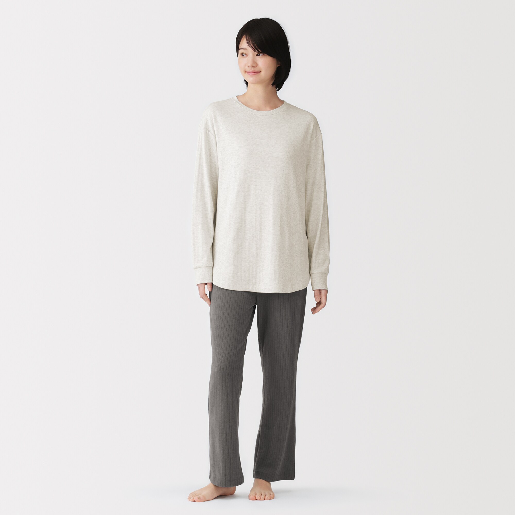 婦人　なめらか　接結　長袖ルームウェアセット