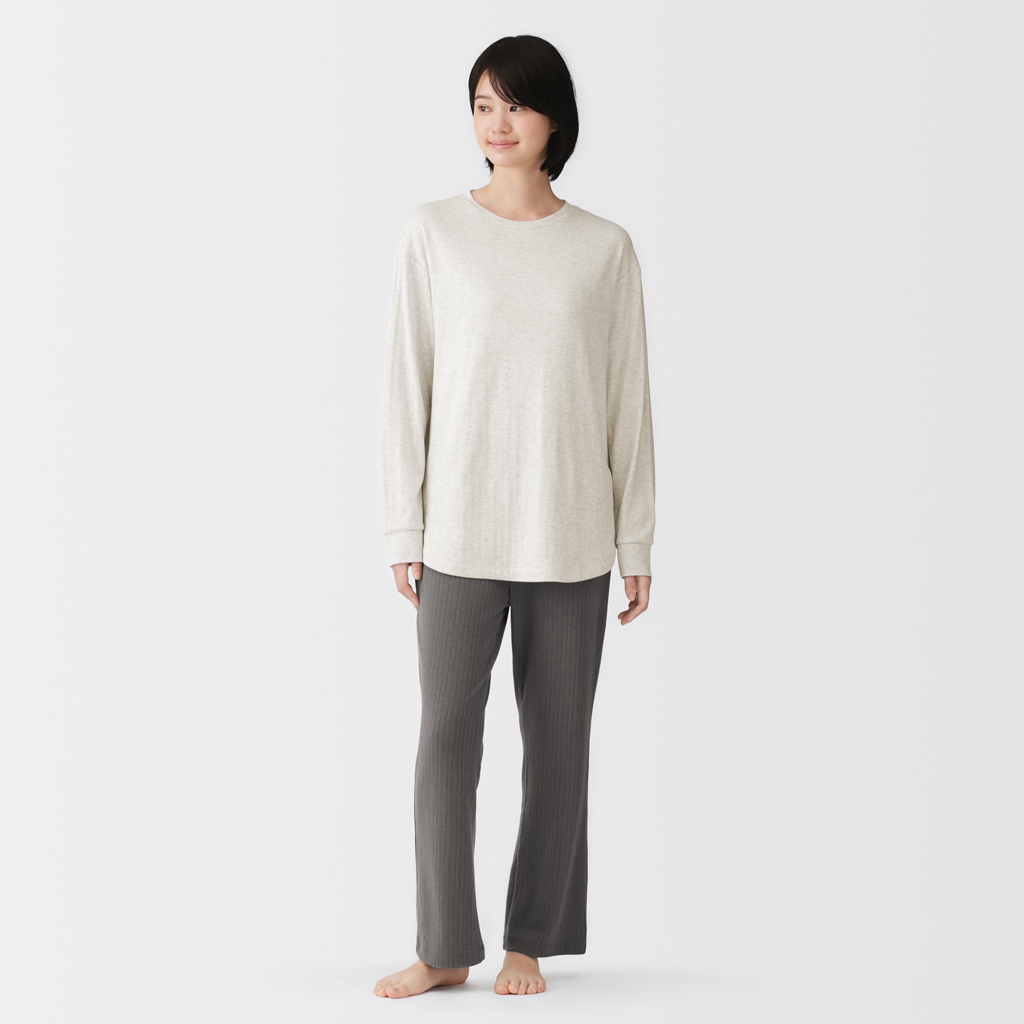 婦人　なめらか　接結　長袖ルームウェアセット