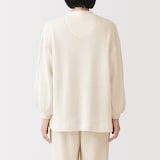 婦人　ざっくり編んだ　長袖カーディガン