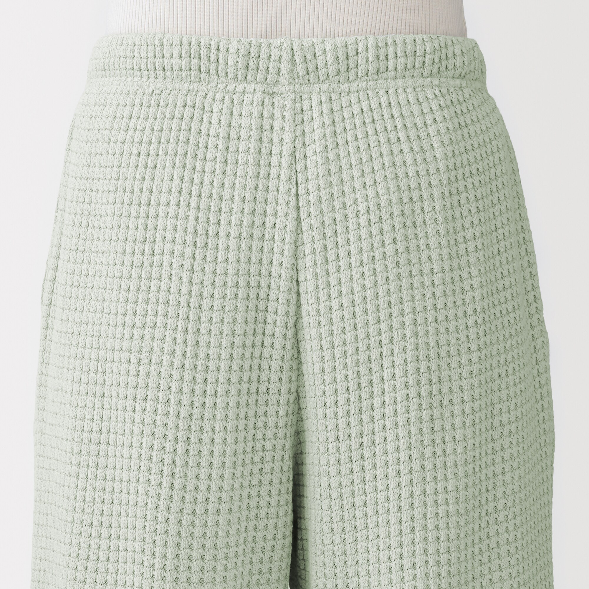 婦人　ざっくり編んだ　ロングパンツ