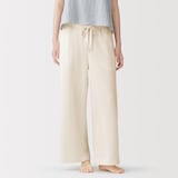 婦人　ざっくり編んだ　ロングパンツ