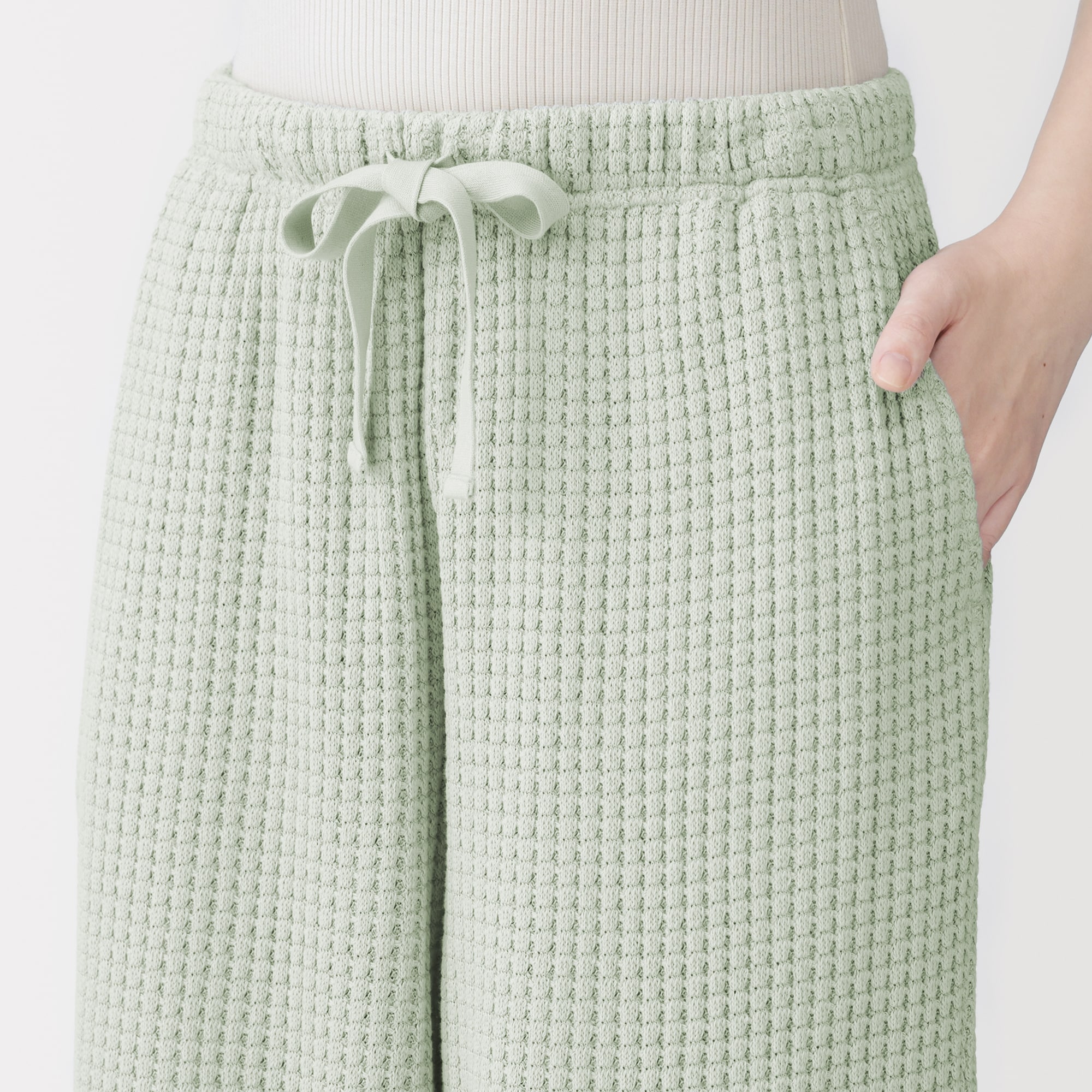 婦人　ざっくり編んだ　ロングパンツ