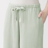 婦人　ざっくり編んだ　ロングパンツ