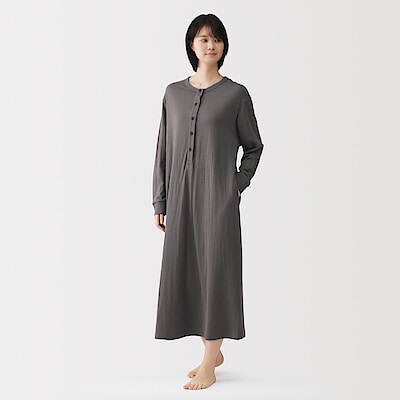 婦人　なめらか　接結　長袖ワンピース