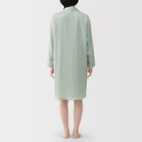 婦人　なめらかサテン　長袖パジャマワンピース