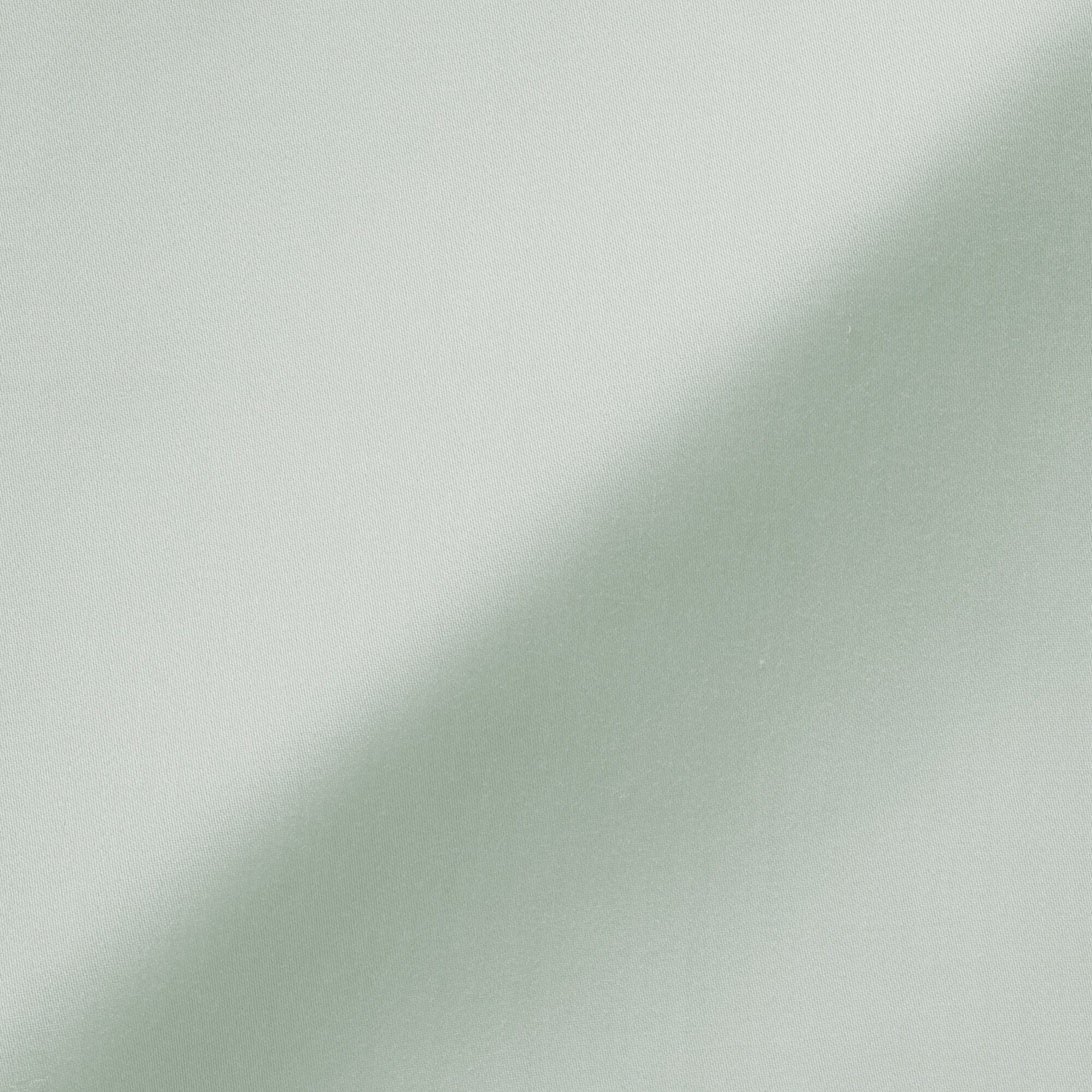 婦人　なめらかサテン　長袖パジャマワンピース