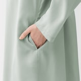 婦人　なめらかサテン　長袖パジャマワンピース