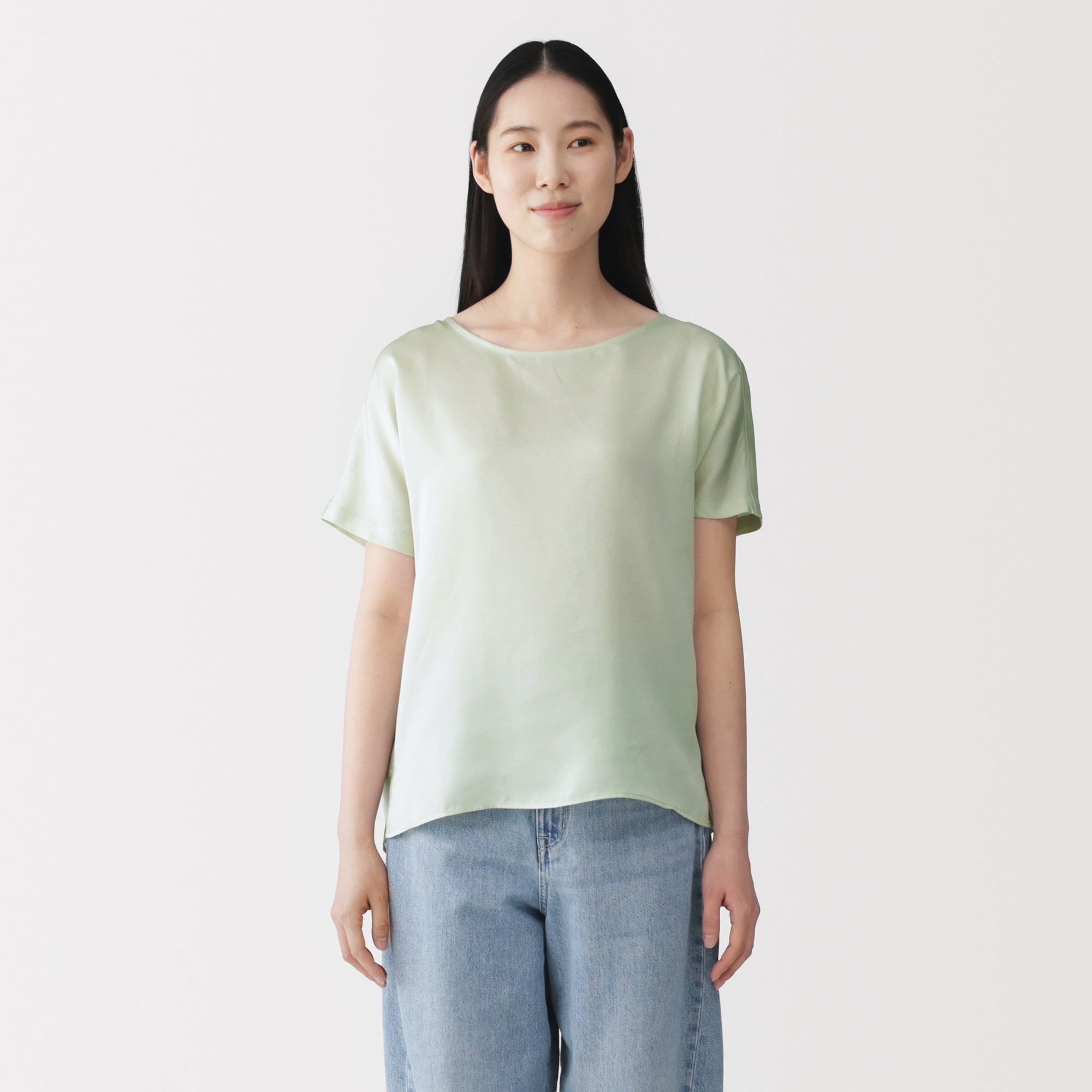 婦人　なめらかサテン　半袖プルオーバー