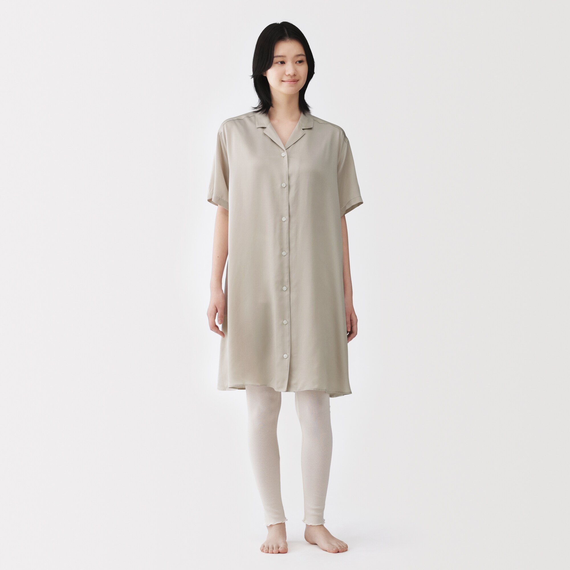 婦人　なめらかサテン　半袖パジャマワンピース