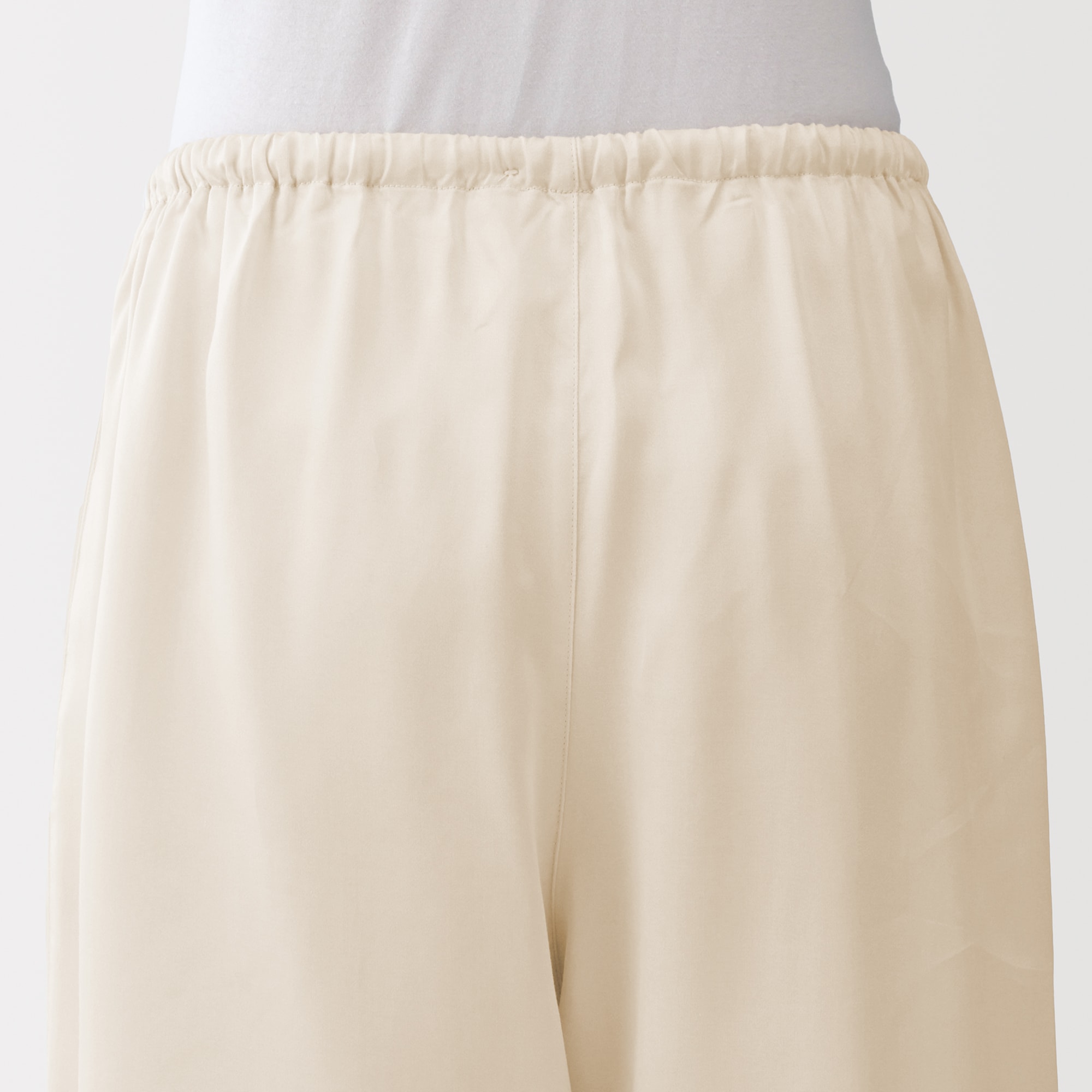 婦人　なめらかサテン　ロングパンツ