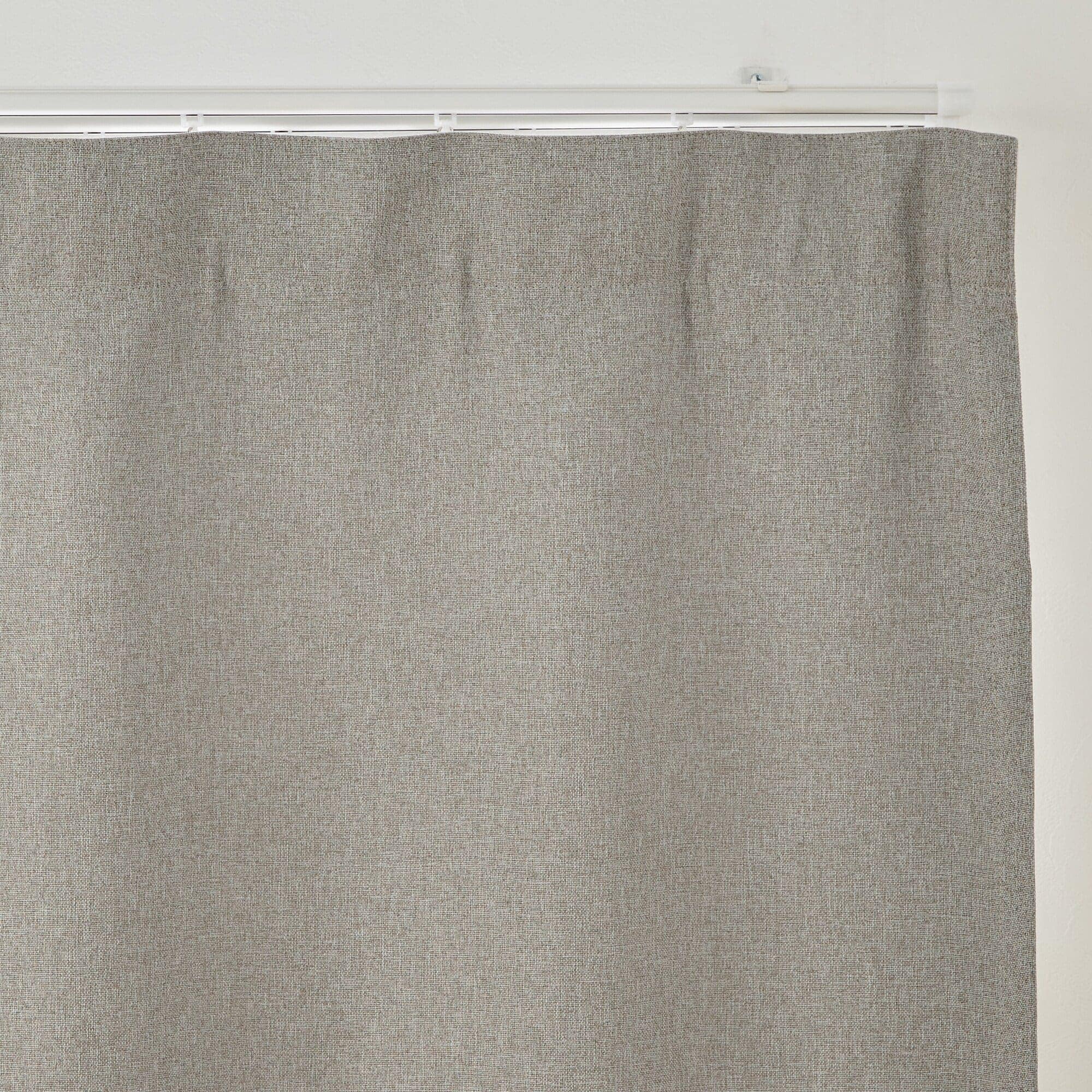 防炎・遮光性　ドビー織りノンプリーツカーテン