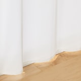 花粉をキャッチし熱を通しにくいレースノンプリーツカーテン