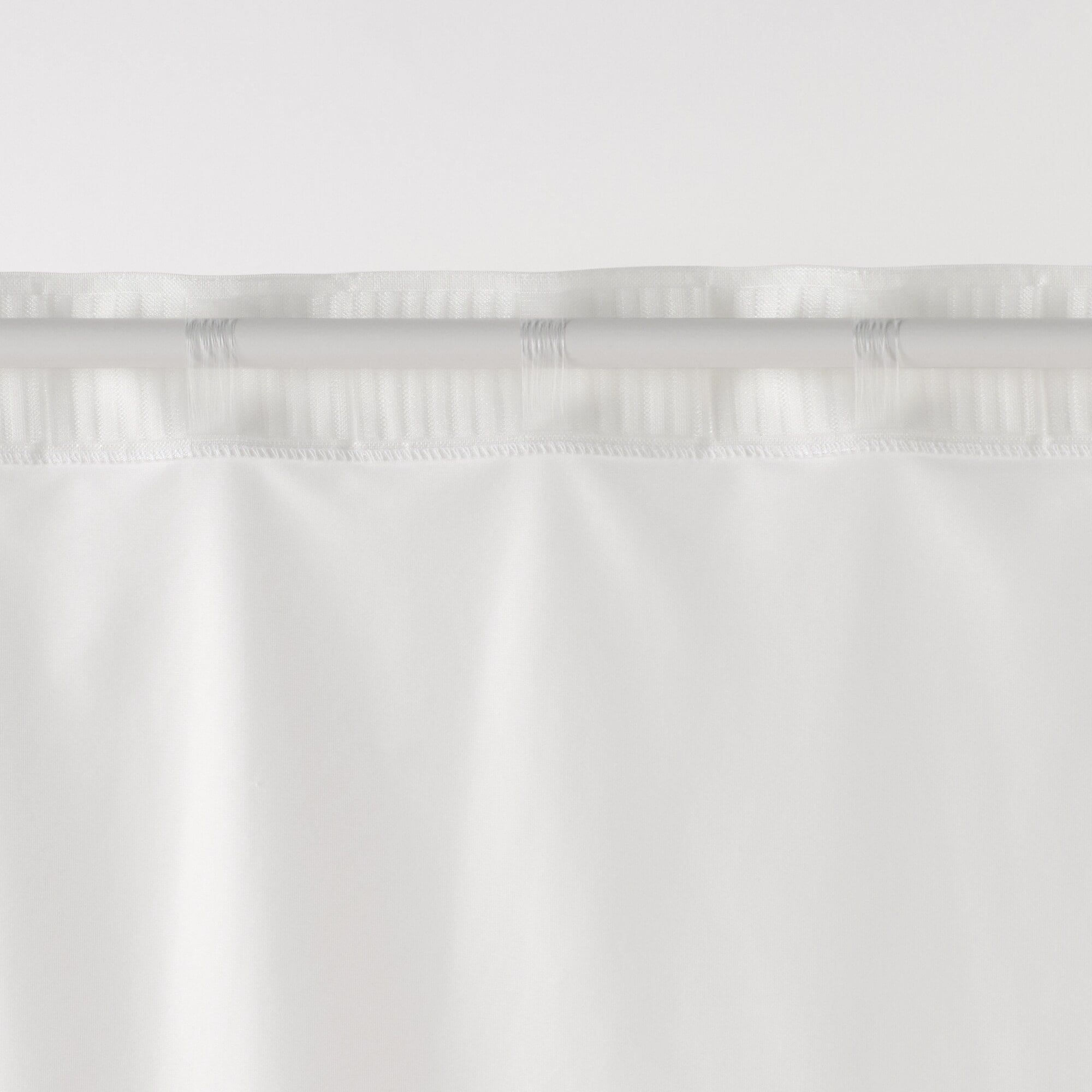 花粉をキャッチし熱を通しにくいレースノンプリーツカーテン