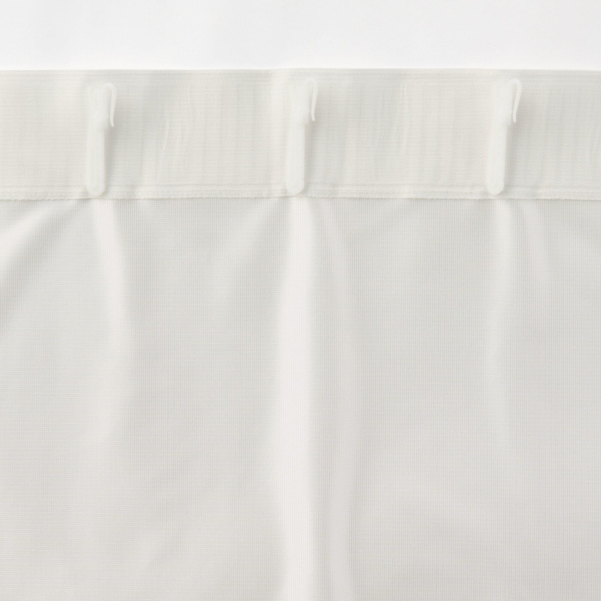 熱を通しにくく透けにくいレースノンプリーツカーテン