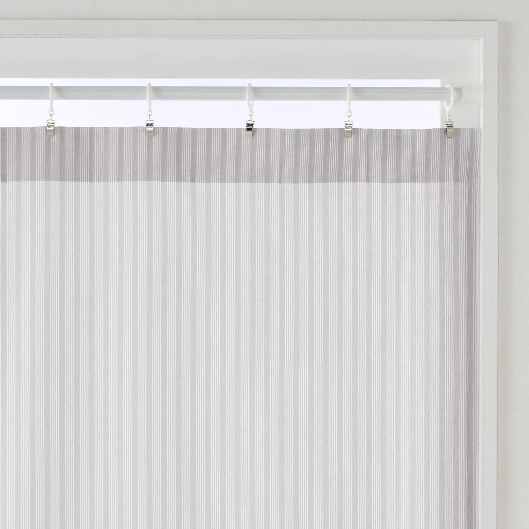 再生ポリエステル使い　ノンプリーツカーテン