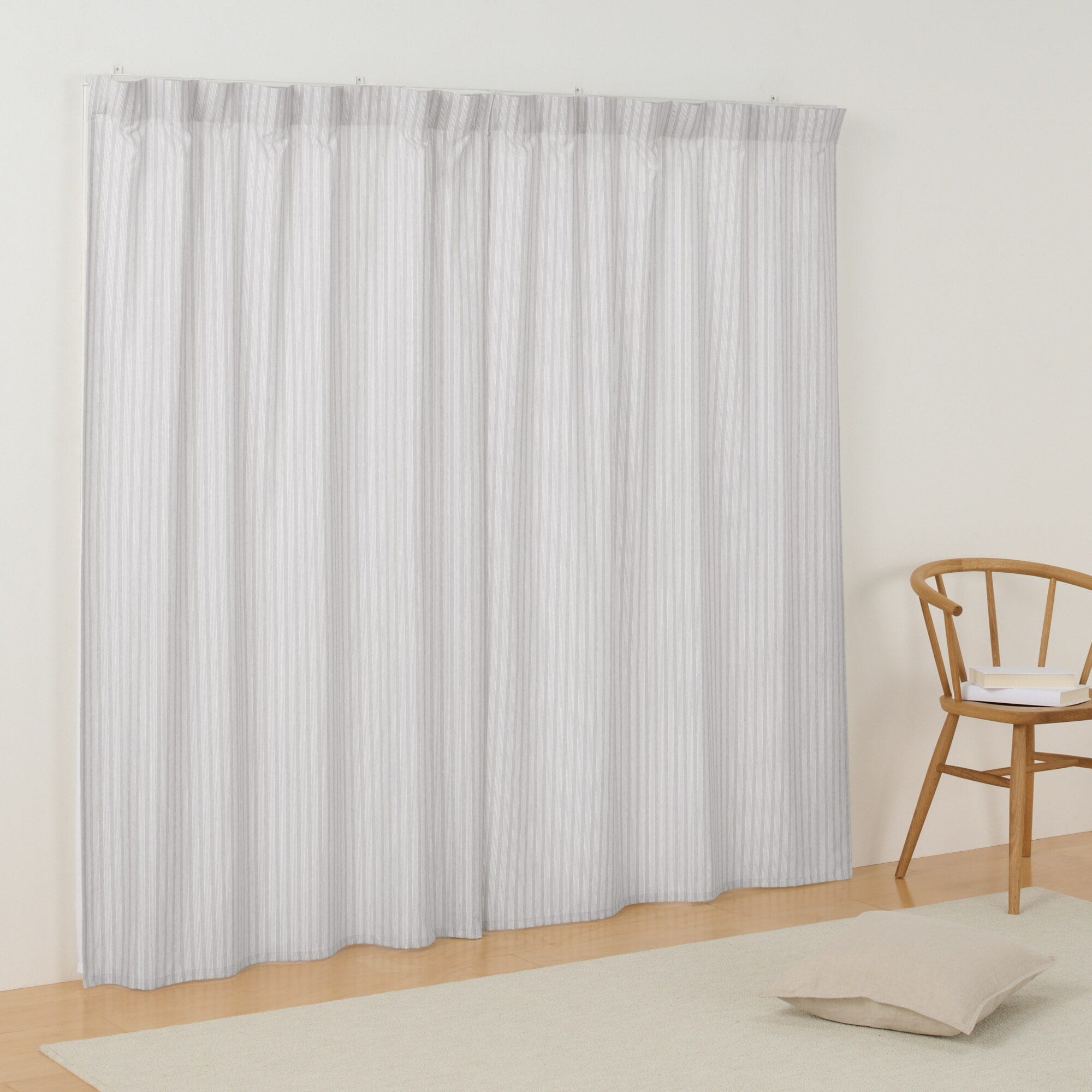 再生ポリエステル使い　ノンプリーツカーテン