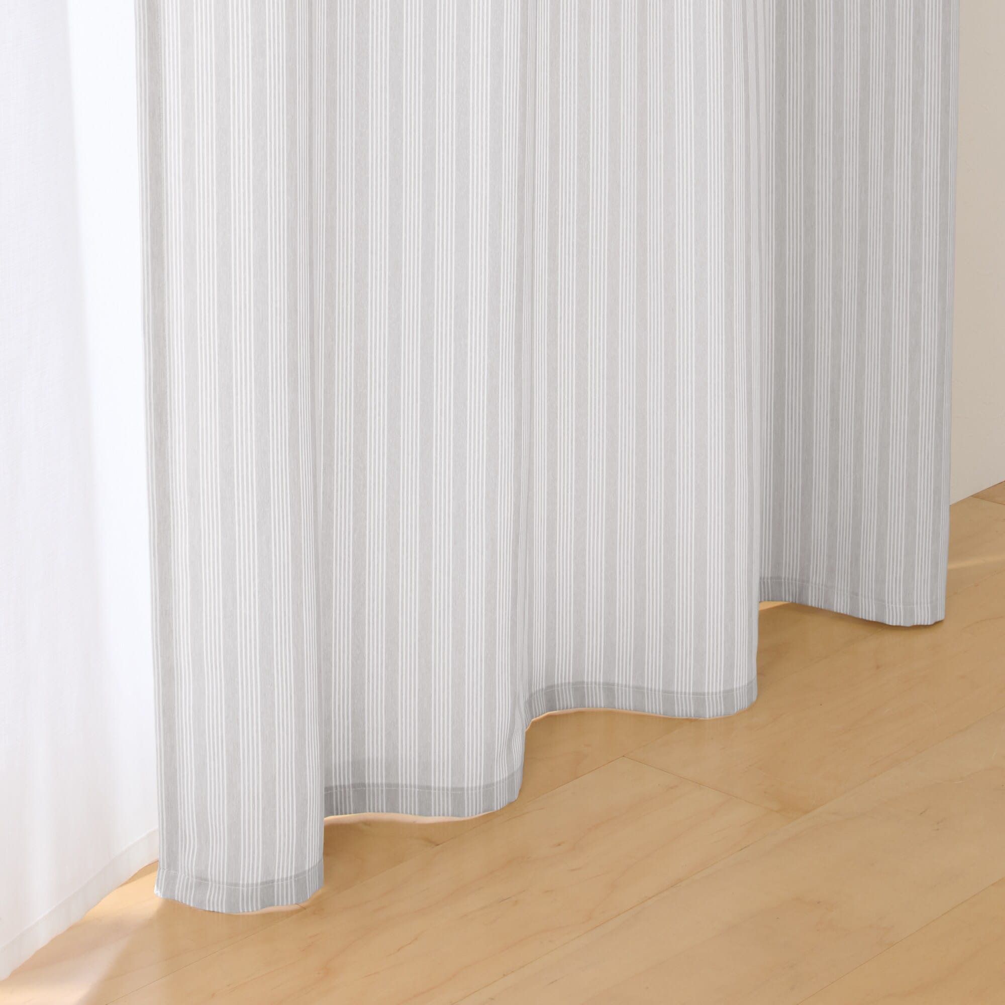 再生ポリエステル使い　ノンプリーツカーテン