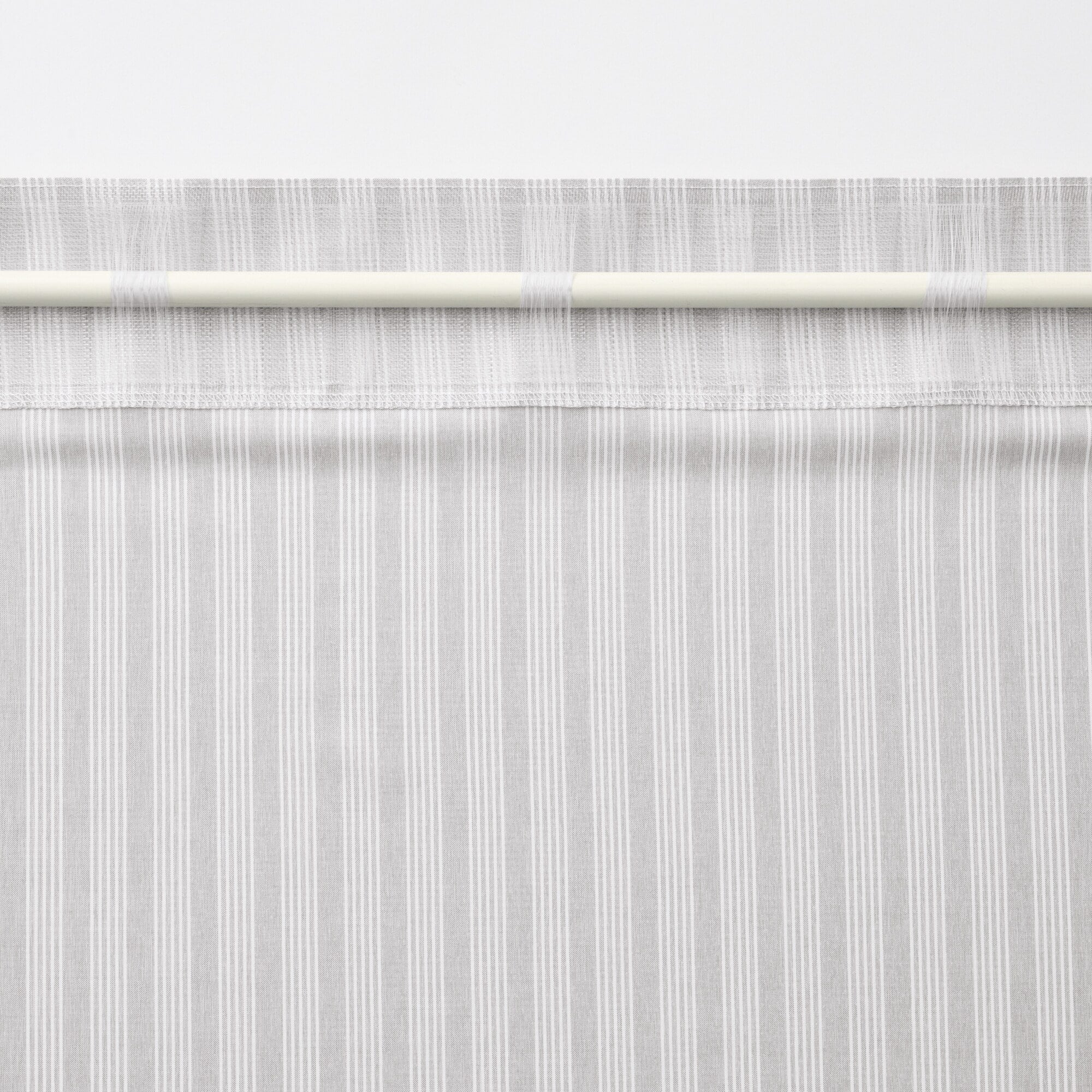 再生ポリエステル使い　ノンプリーツカーテン