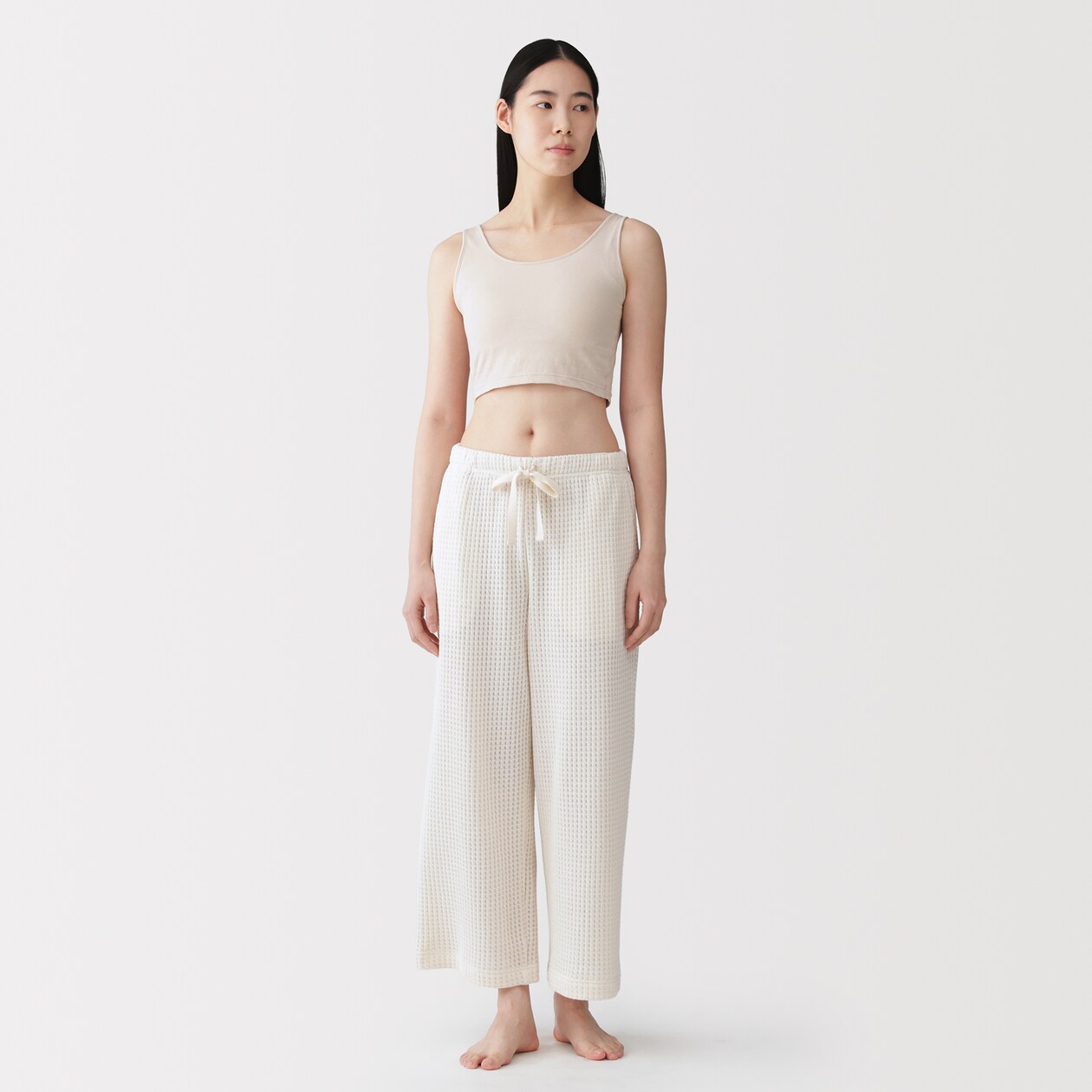 婦人　胸のボリュームをおさえる　ブラタンクトップハーフ丈