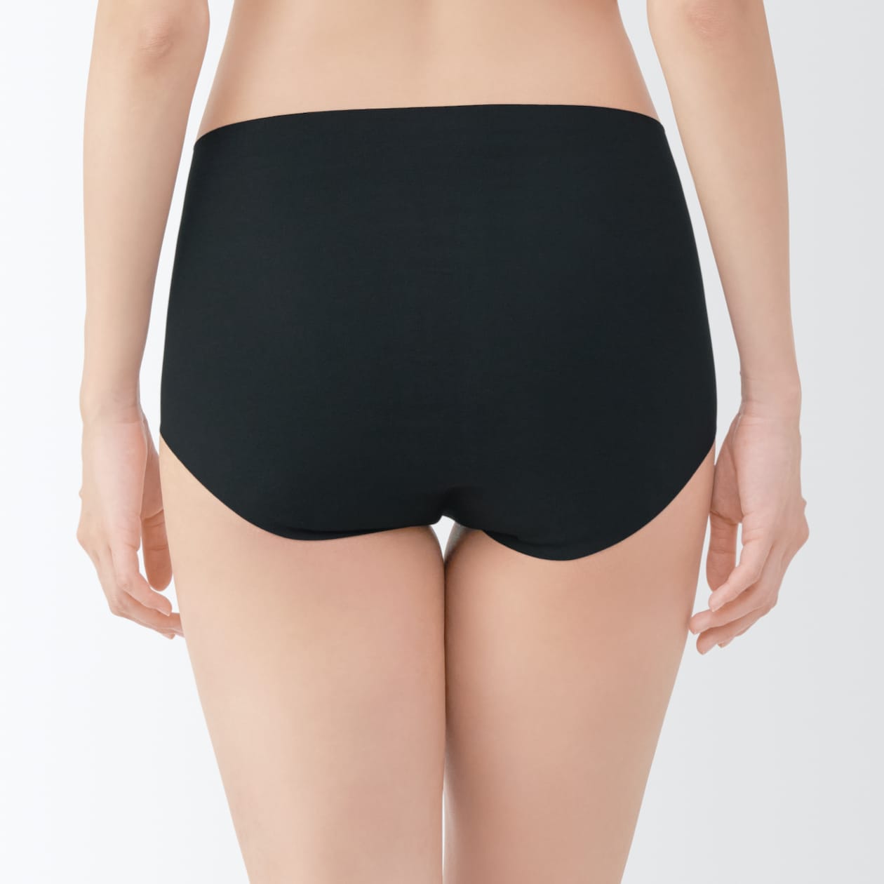 婦人　どこにも縫い目がないサニタリーショーツ