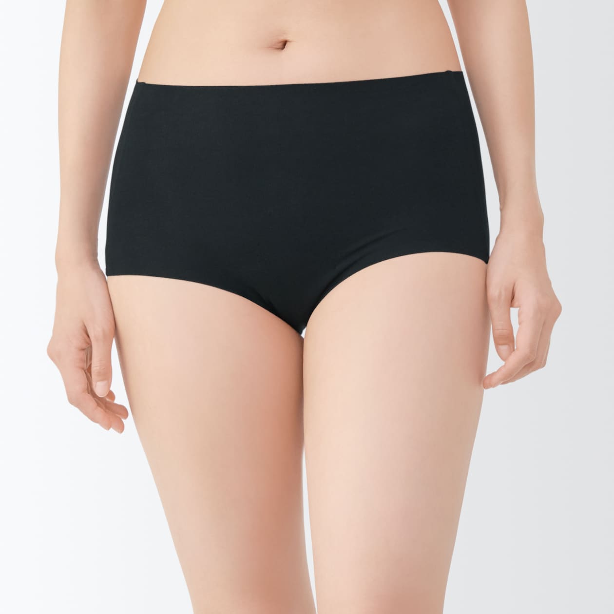 婦人　どこにも縫い目がないサニタリーショーツ