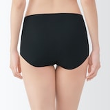 婦人　どこにも縫い目がないサニタリーショーツ